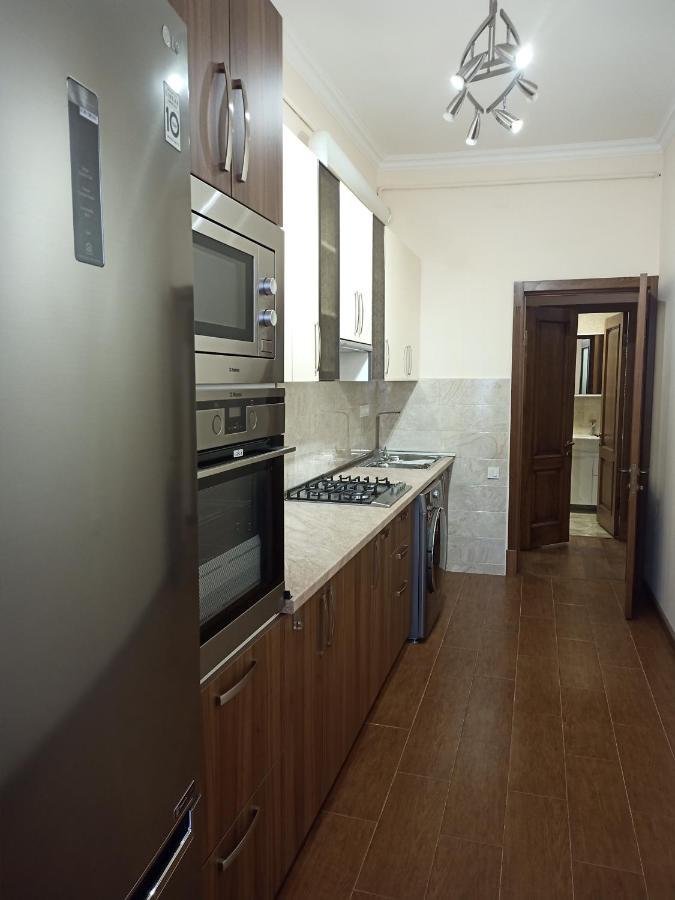 Spacious One Bedroom Apartment In The City Centre Yerevan Exterior foto