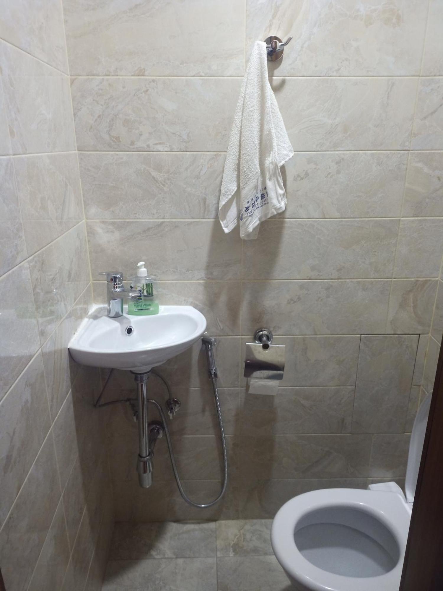 Spacious One Bedroom Apartment In The City Centre Yerevan Exterior foto