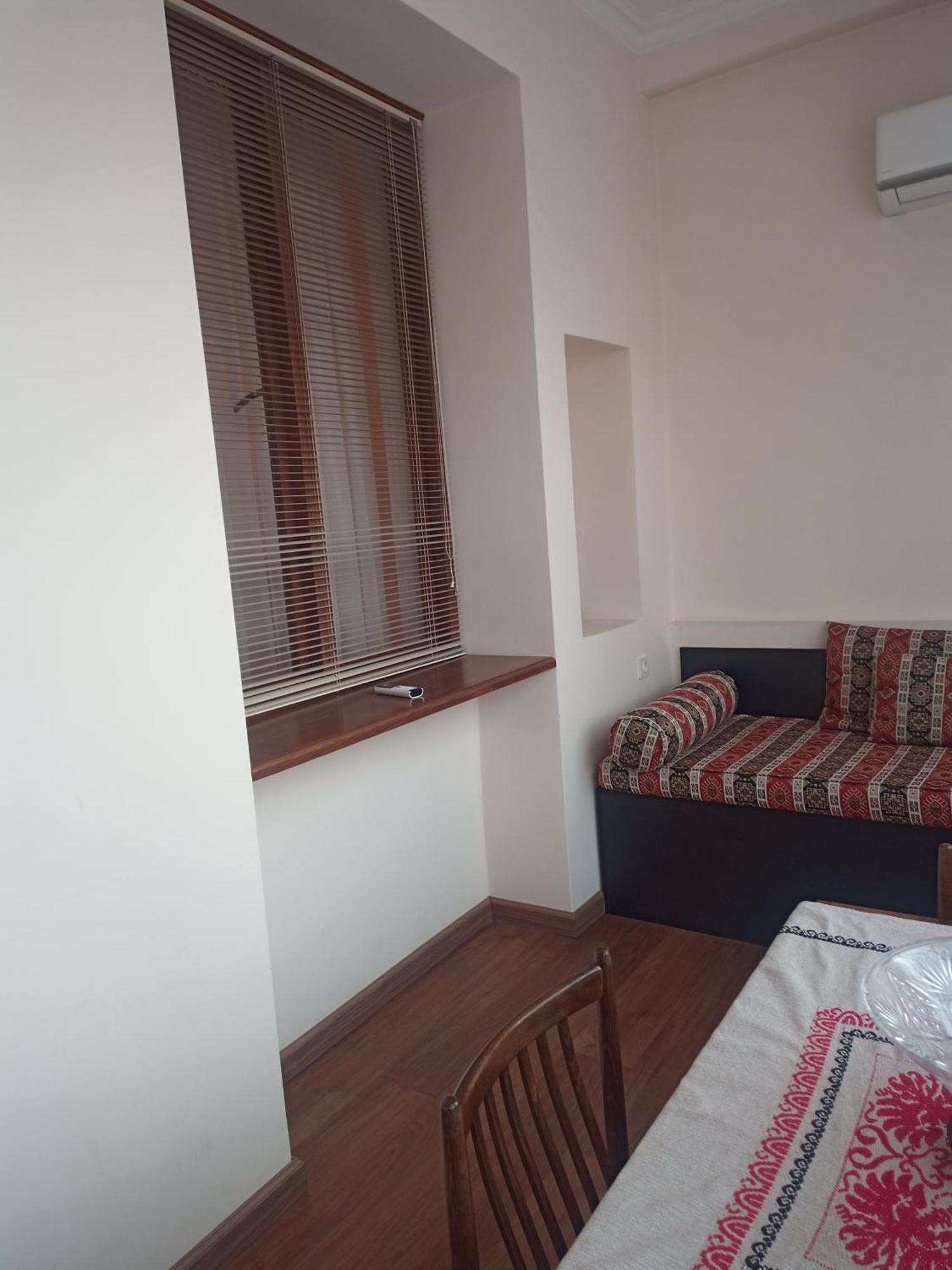 Spacious One Bedroom Apartment In The City Centre Yerevan Exterior foto